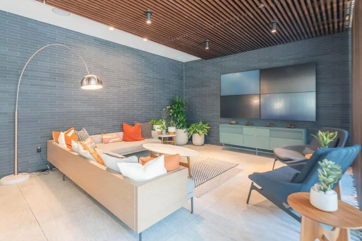 Chic 1Bd - Pool, Gym, Parking, W-D - Sleeps 4 Apartment Tempe