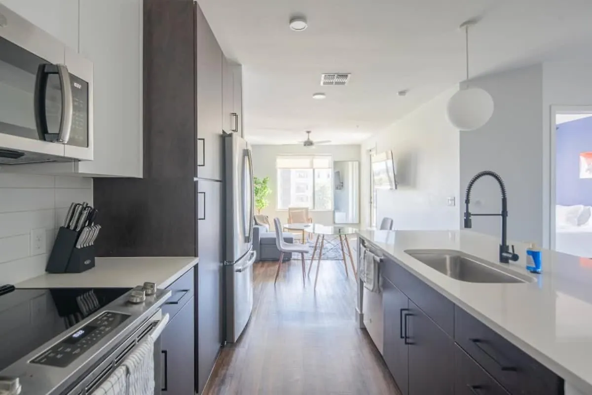 Chic 1Bd - Pool, Gym, Parking, W-D - Sleeps 4 Apartment Tempe