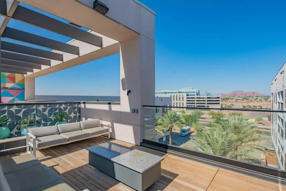 Chic 1Bd - Pool, Gym, Parking, W-D - Sleeps 4 Apartment Tempe